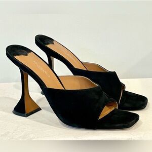 Tony Bianco suede slides w/architectural heel, black, sz9, barely worn